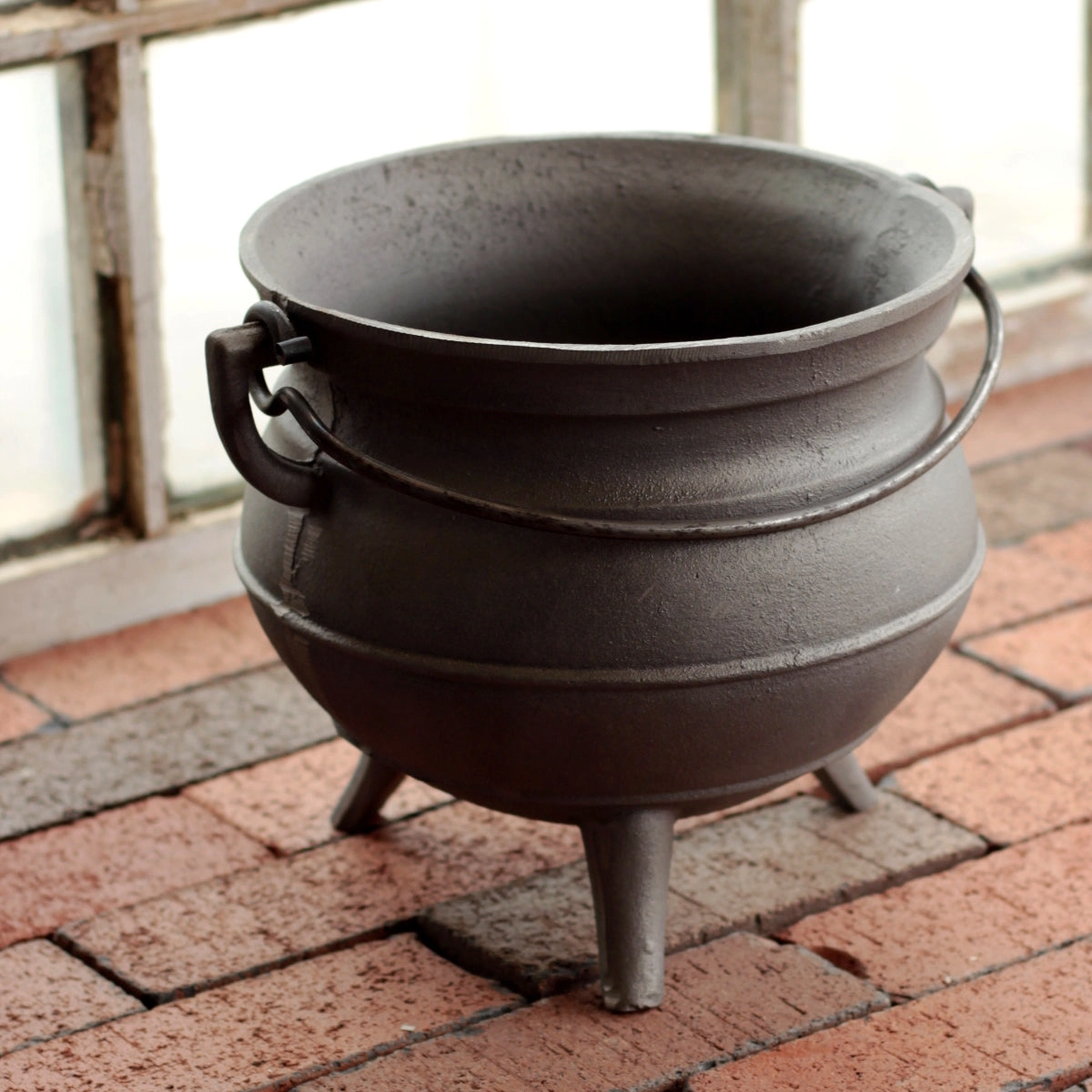 5 Quart Cast Iron Pot