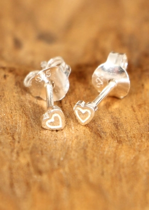 Mi Amor Silver Studs