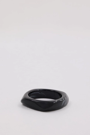 NOAH THE LABEL BLACK RESIN BANGLE