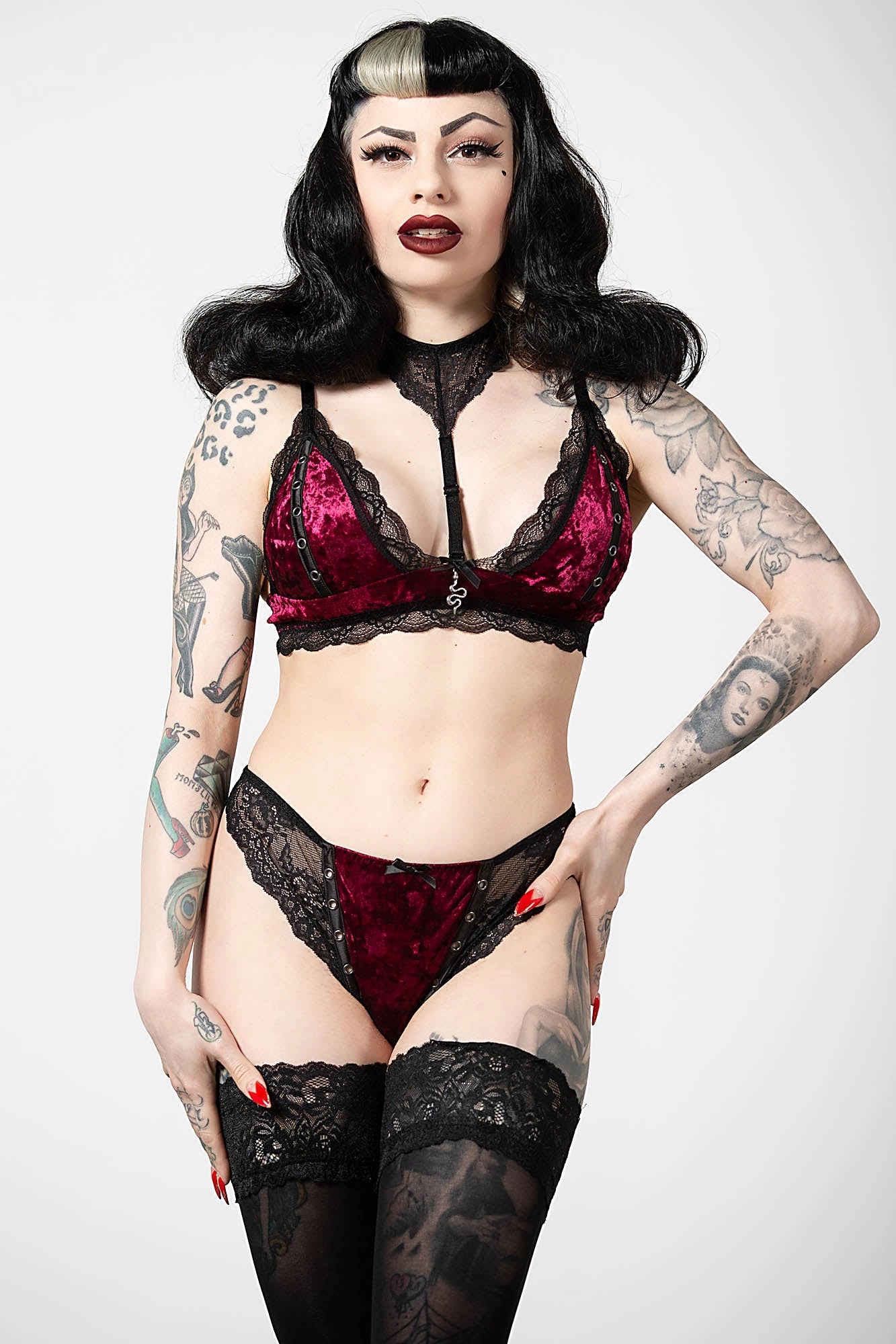 Pin Stuck Bra [BLOOD]