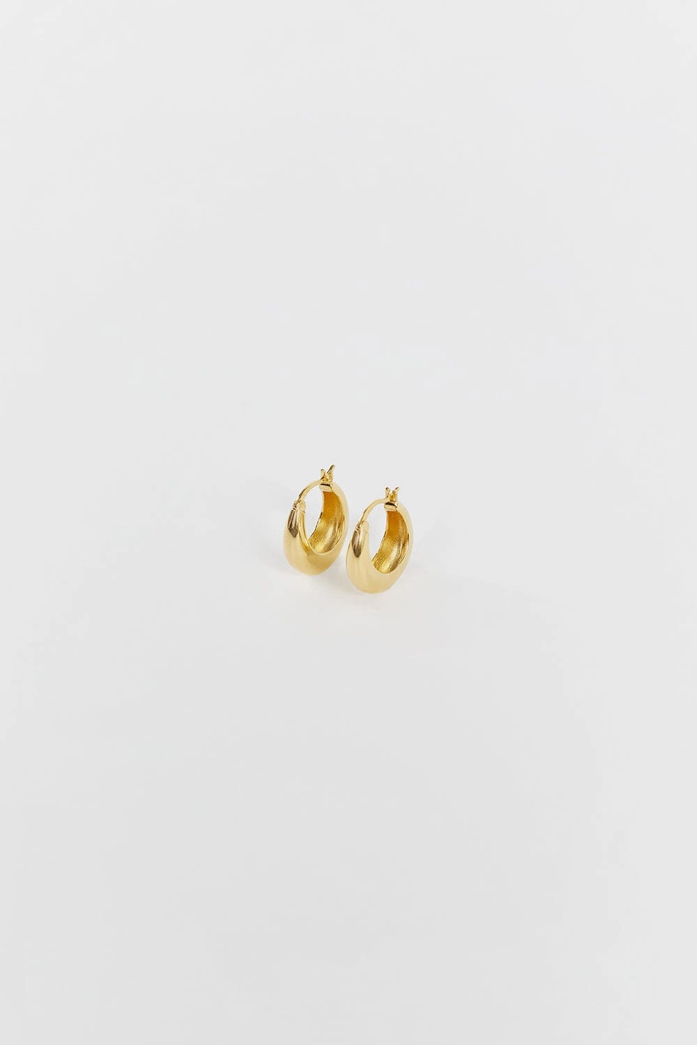 ST VALENTINE POSITANO GOLD HOOPS