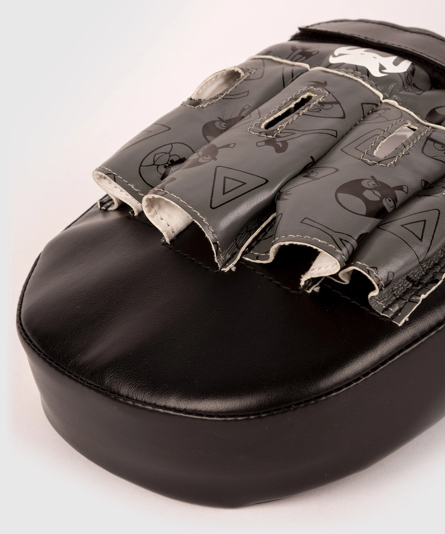 Venum Angry Birds Focus Mitts - Black